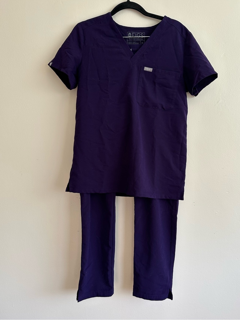 FIGS Scrub Set  Catarina Scrub Top/ Yola High Rise Slim Scrub Pant Size XS